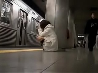 Japanese girl groped in a train with no panties
